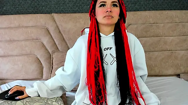 alice foxred online show from March 21, 2025, 11:55 am