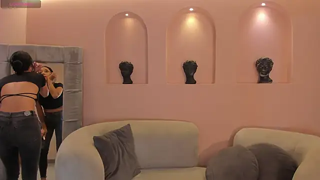 AmaliaCrus online show from February 28, 2026, 8:21 pm