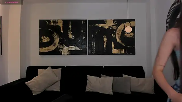 MaiaCollins online show from September 22, 2025, 5:37 pm