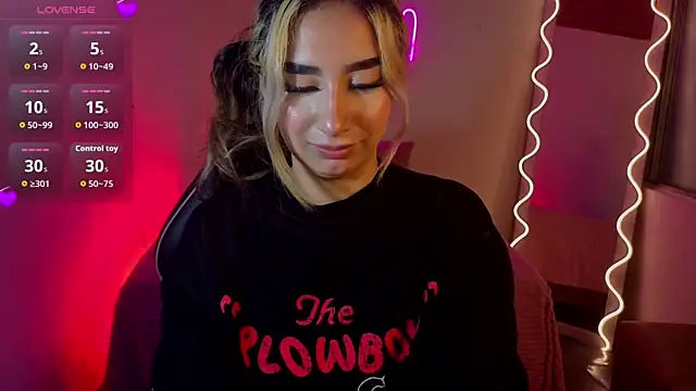 Malory tay1 online show from October 24, 2025, 7:10 pm