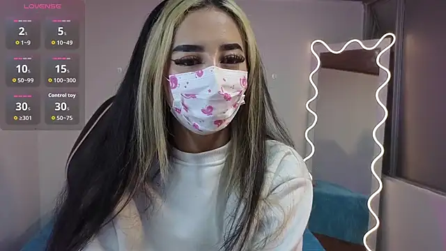 Malory tay1 online show from December 18, 2025, 7:09 pm