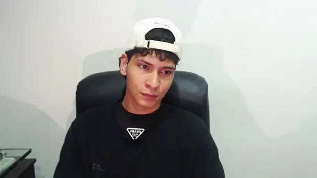 Jhojan twink online show from March 19, 2025, 11:03 pm