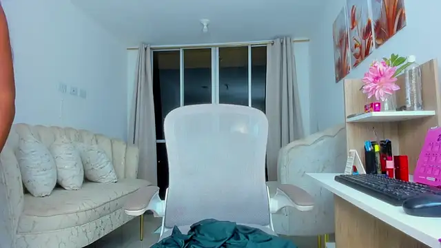 karol f00x online show from February 20, 2026, 1:02 am