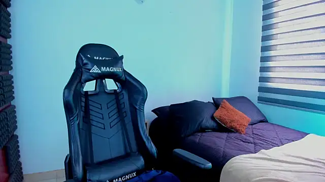 hannarusso online show from March 3, 2026, 8:48 pm