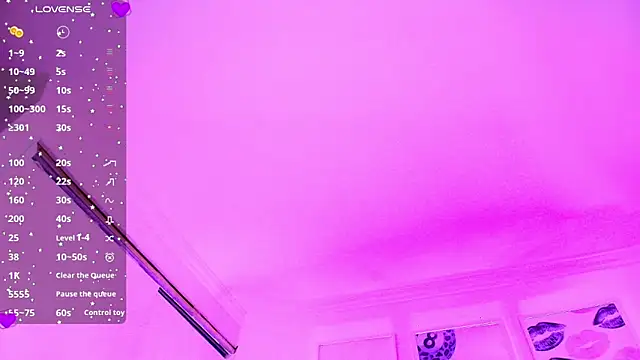 Valen ross  online show from April 9, 2026, 1:05 am