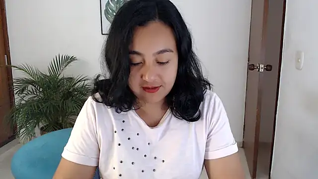 Themagicpotion online show from April 20, 2026, 4:10 pm