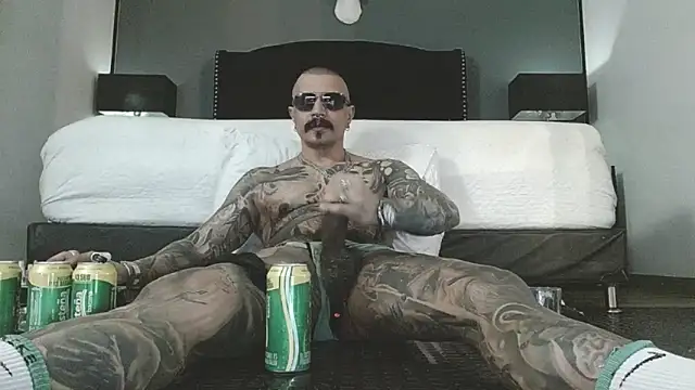 danilog515 online show from March 26, 2026, 4:07 am