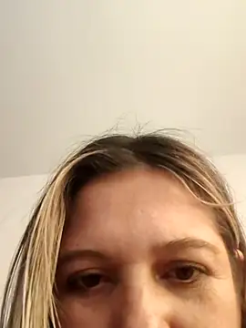 Snapshot of Samanta_SS chatting on March 15, 2025, 4:54 pm Samanta SS online show from March 15, 2025, 4:54 pm