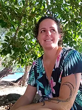 emiliemilf online show from March 13, 2026, 6:14 pm