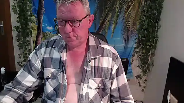 JamesBauer online show from December 19, 2025, 4:52 am