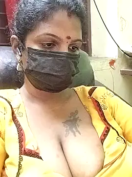 Snapshot of poojaa-rani chatting on November 23, 2025, 6:30 pm poojaa-rani online show from November 23, 2025, 6:30 pm