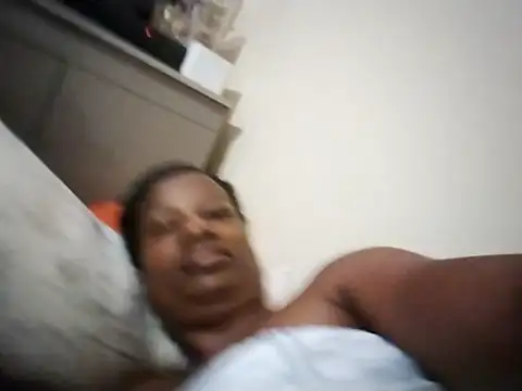 sexylira online show from February 8, 2026, 8:51 am