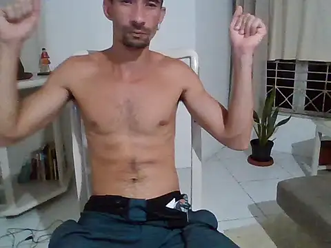 Snapshot of Mdbisc8 chatting on November 23, 2025, 12:43 am Mdbisc8 online show from November 23, 2025, 12:43 am