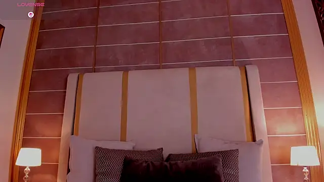 laurencarter1 online show from April 10, 2026, 11:09 pm