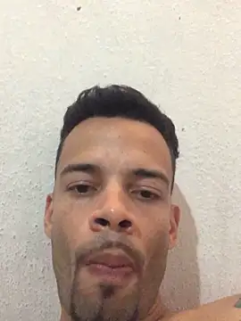 HenriquePhn online show from June 14, 2026, 7:38 pm