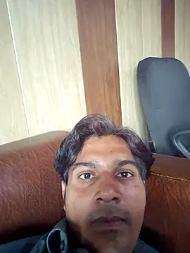 Snapshot of johnny8731 chatting on October 20, 2025, 10:05 am johnny8731 online show from October 20, 2025, 10:05 am