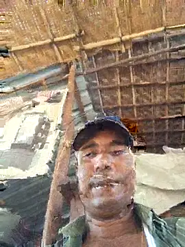 Snapshot of hot_integer chatting on May 4, 2026, 3:35 am hot integer online show from May 4, 2026, 3:35 am