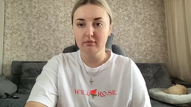 Snapshot of JudeValenti chatting on November 6, 2025, 6:25 am JudeValenti online show from November 6, 2025, 6:25 am