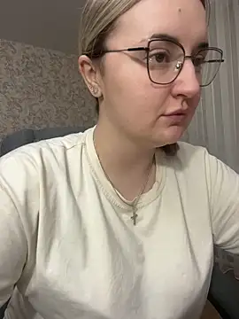 Snapshot of JudeValenti chatting on November 16, 2025, 4:34 pm JudeValenti online show from November 16, 2025, 4:34 pm