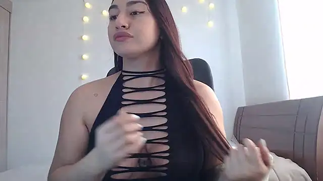 nalafoster online show from October 5, 2025, 3:10 pm