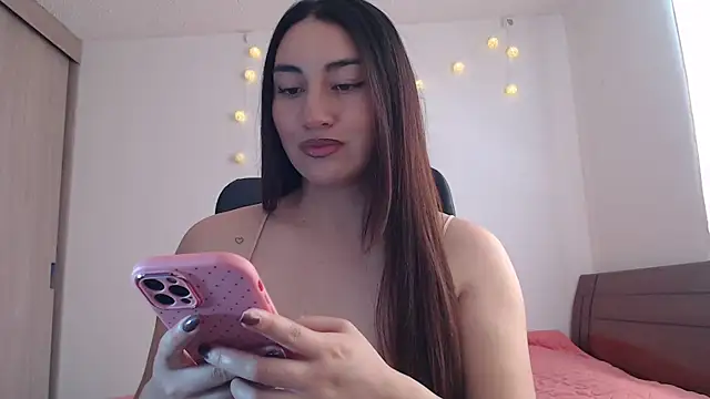 nalafoster online show from March 5, 2026, 3:19 pm