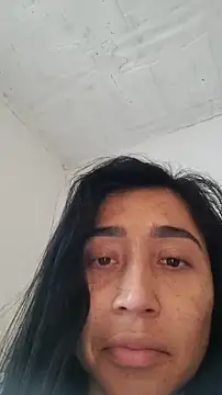 Elowyn online show from November 28, 2025, 6:43 pm