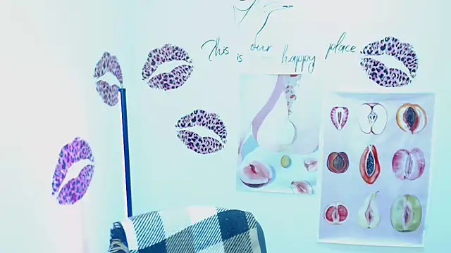 VanessaRey  online show from November 14, 2025, 7:18 am