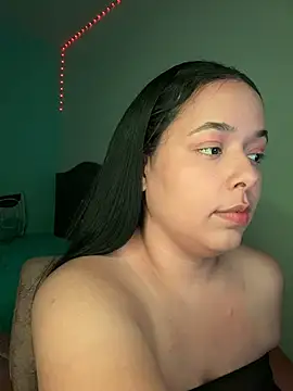 Snapshot of Deepika_padukoneNisha chatting on February 5, 2026, 6:01 pm Deepika padukoneNisha online show from February 5, 2026, 6:01 pm