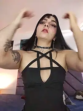 KARINNA  RAVEN online show from May 26, 2026, 9:44 pm
