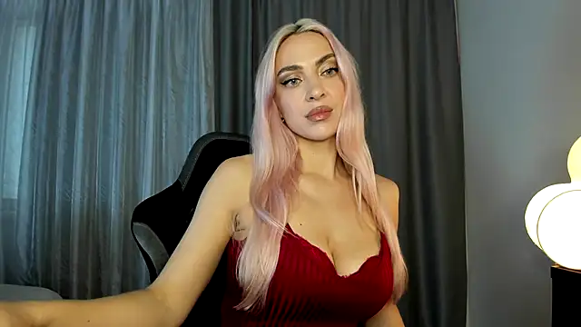  Miss Valentina  online show from October 28, 2025, 11:03 am