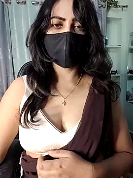 dimple1312 online show from May 19, 2026, 5:41 pm