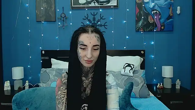 Velvetbat online show from May 20, 2026, 6:52 am