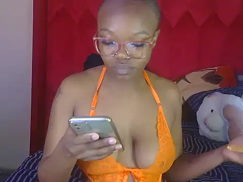 YummyMelanin117 online show from October 27, 2025, 7:45 am