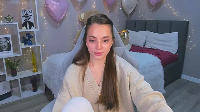 MelanieAlves online show from February 23, 2026, 6:27 pm