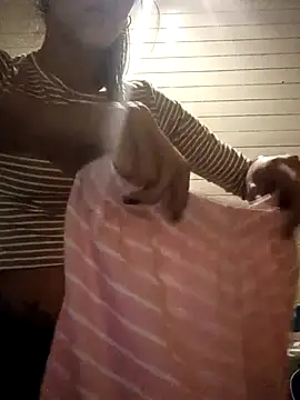 Camilitah online show from April 12, 2026, 2:27 am