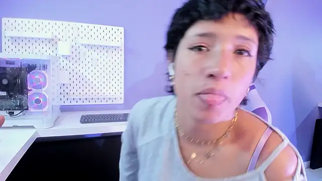 Elaine87  online show from February 19, 2026, 3:08 pm