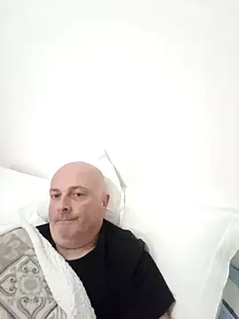 Alexis Bull online show from February 2, 2026, 4:17 pm