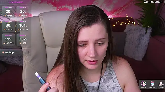 ValeryMurr online show from April 15, 2026, 7:10 pm