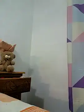 Snapshot of Saraslow chatting on October 19, 2025, 6:41 pm Saraslow online show from October 19, 2025, 6:41 pm