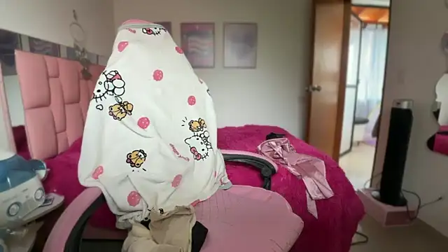 lunesweet online show from February 19, 2026, 3:41 pm