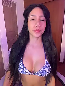 ArianaReynoldss online show from May 31, 2026, 10:11 am
