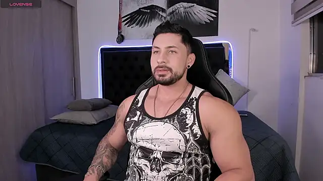 santi aesthetic online show from March 29, 2026, 2:55 am