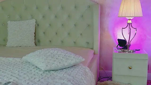 Snapshot of Anna_Nobel chatting on June 5, 2026, 6:52 am Anna Nobel online show from June 5, 2026, 6:52 am
