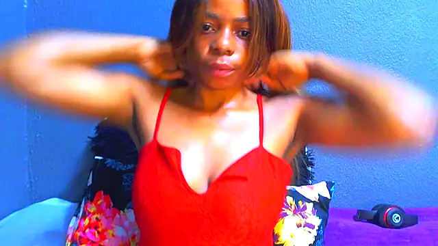 SMALLBOOBSXX online show from May 10, 2026, 5:34 am