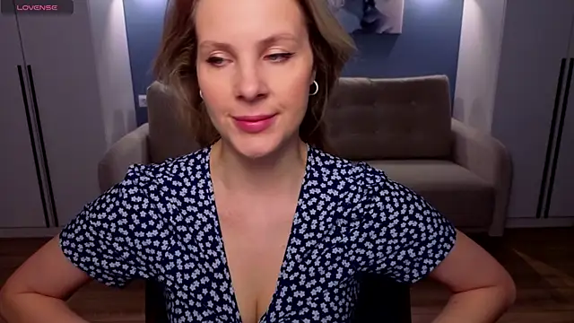 Snapshot of MelanieBennett chatting on April 19, 2026, 6:02 am MelanieBennett online show from April 19, 2026, 6:02 am