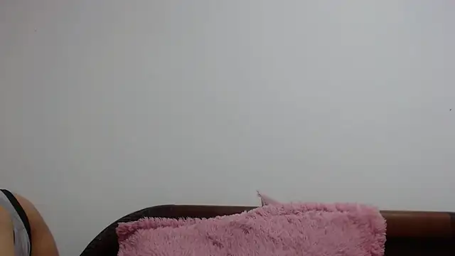 Snapshot of MeliSweet chatting on March 17, 2026, 6:06 am MeliSweet online show from March 17, 2026, 6:06 am