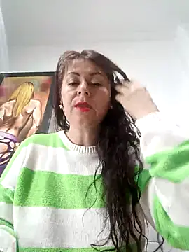 Snapshot of lunadicty chatting on February 25, 2025, 8:30 pm lunadicty online show from February 25, 2025, 8:30 pm