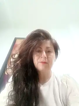 Snapshot of lunadicty chatting on March 6, 2025, 10:26 pm lunadicty online show from March 6, 2025, 10:26 pm