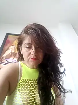 Snapshot of lunadicty chatting on March 7, 2025, 9:59 pm lunadicty online show from March 7, 2025, 9:59 pm