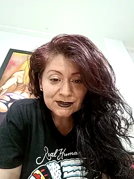 lunadicty online show from February 12, 2026, 11:44 pm